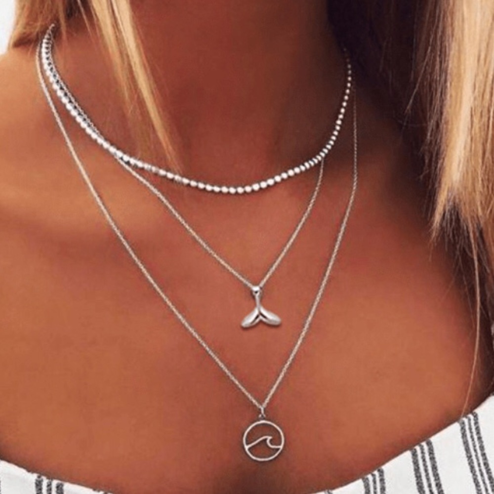 Multi strand silver necklace with whale taile and wave-New